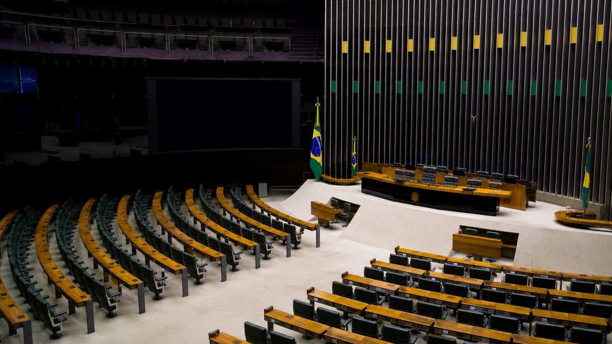 Câmara Legislativa — PEC fim escala 6x1