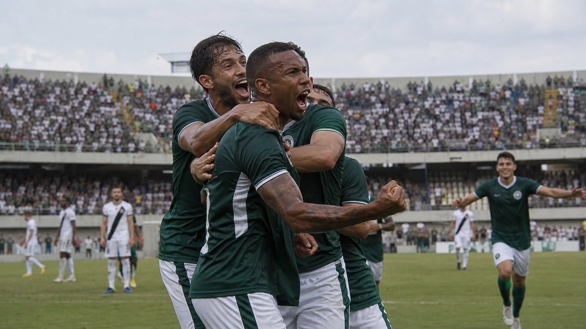 Guarani bate Caxias por 2 a 1 com gol de João Paulo no fim